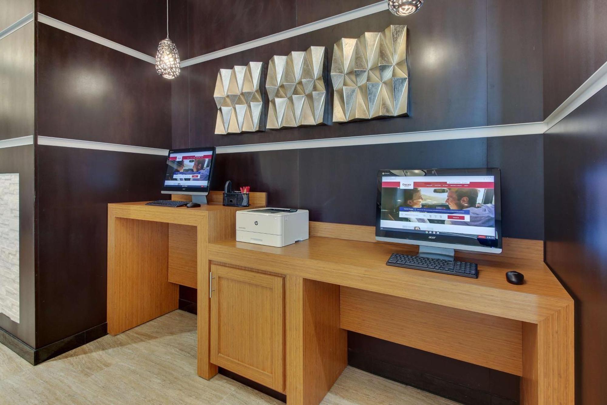 Drury & Polaris Hotel